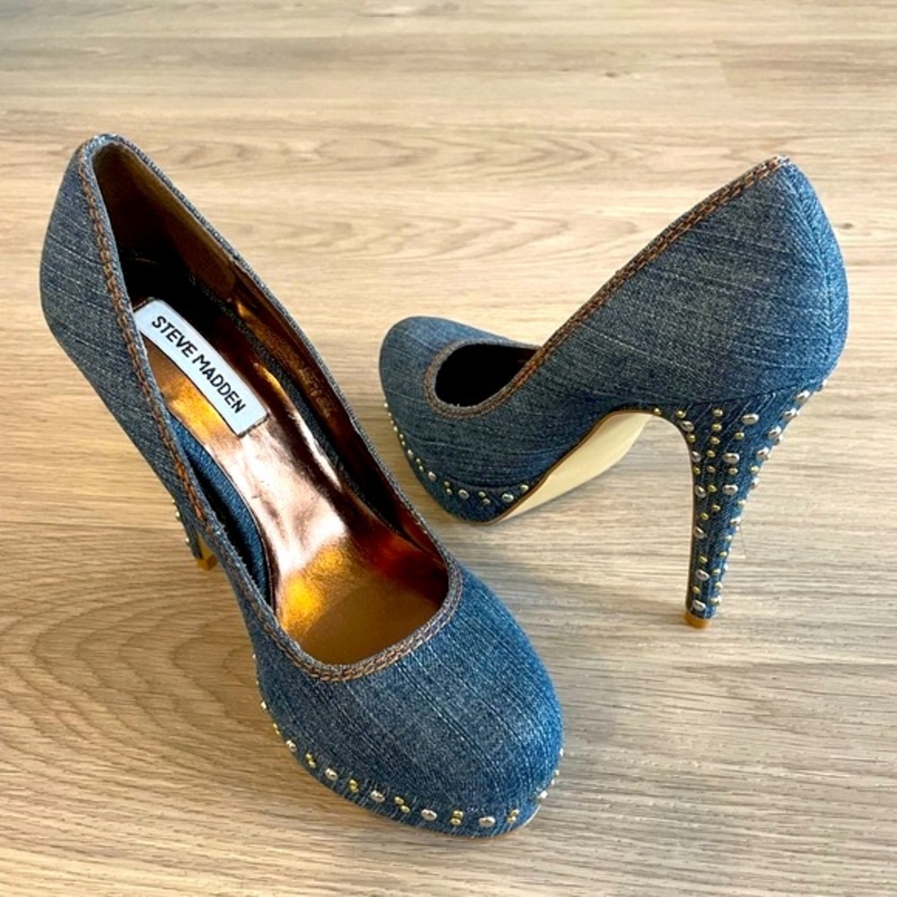 STEVE MADDEN Designer Blue Denim High Heels with Silver Studs